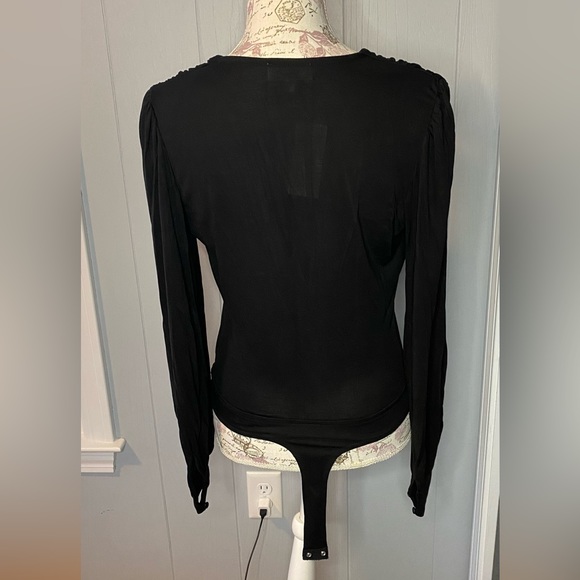 NWT CBRAND Cross Front Long Sleeve Bodysuit - Small - Picture 3 of 5